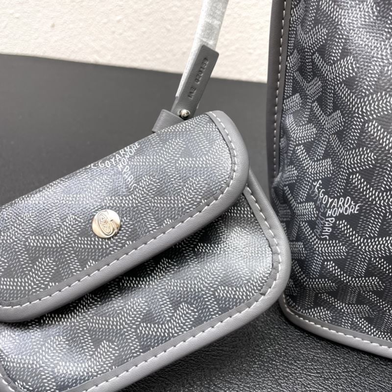 Goyard Shopping Bags